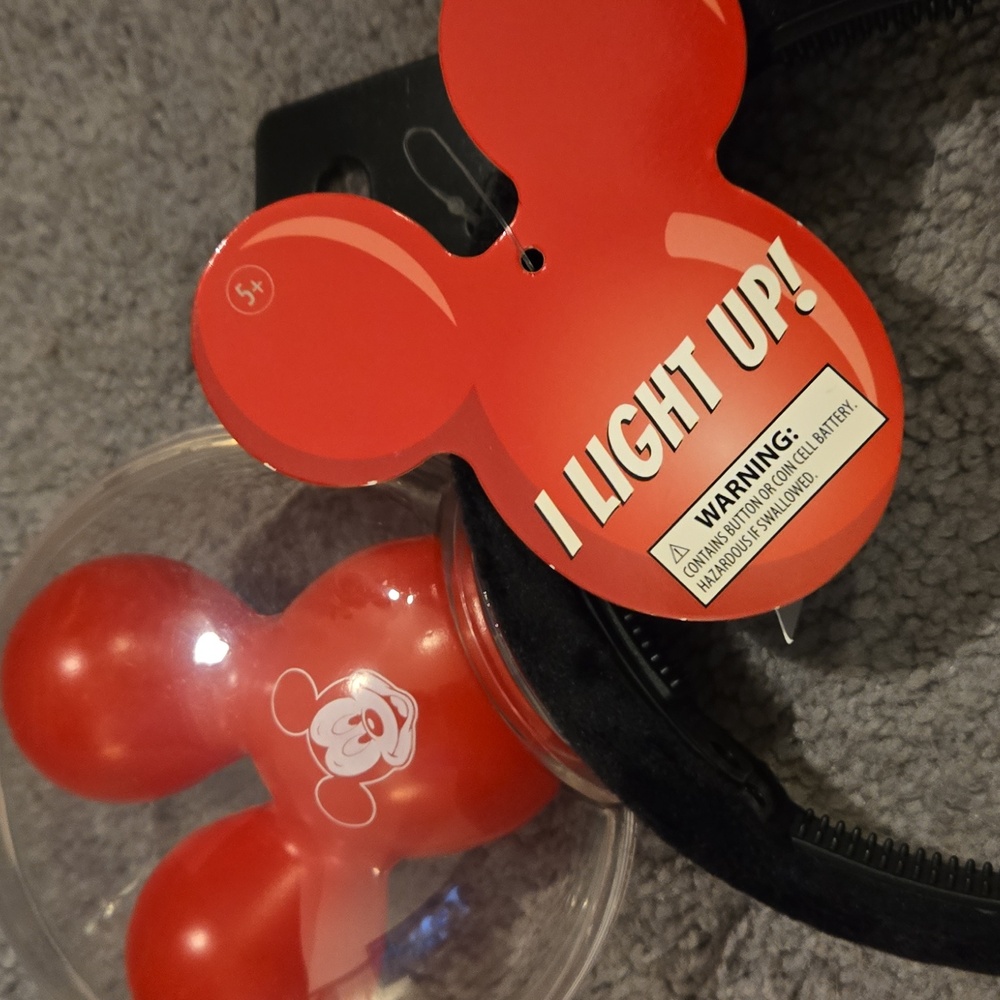 Light-Up Mickey Mouse Ears Headband. Original Disney Parks Merchandise. NWT - Picture 2 of 4